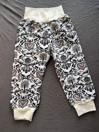 1 Kinderhose selbst genäht