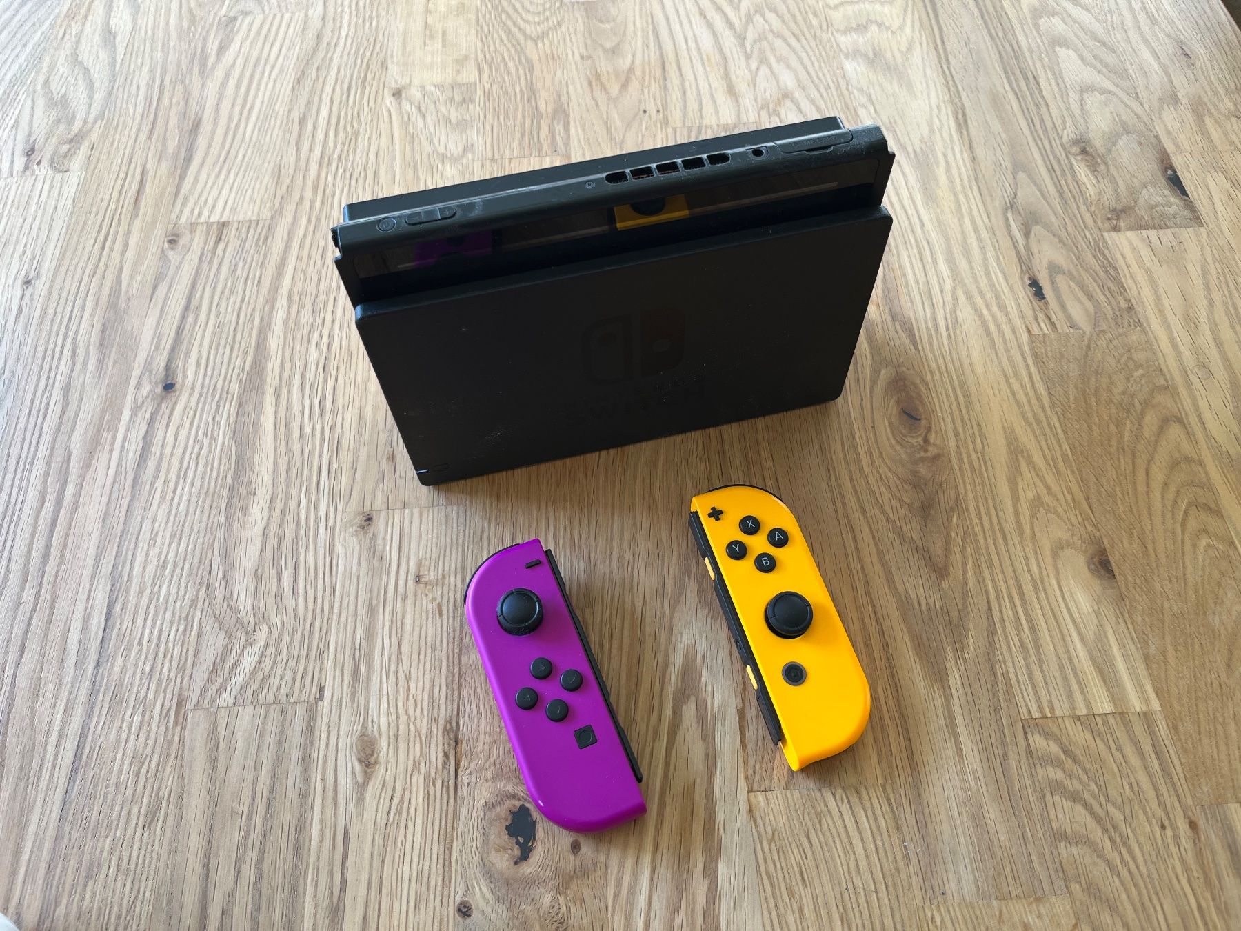Nintendo Consoles: Nintendo Switch + 128gb SD + dock + 1 controller – D'occasion à couvet par Warabiise 2