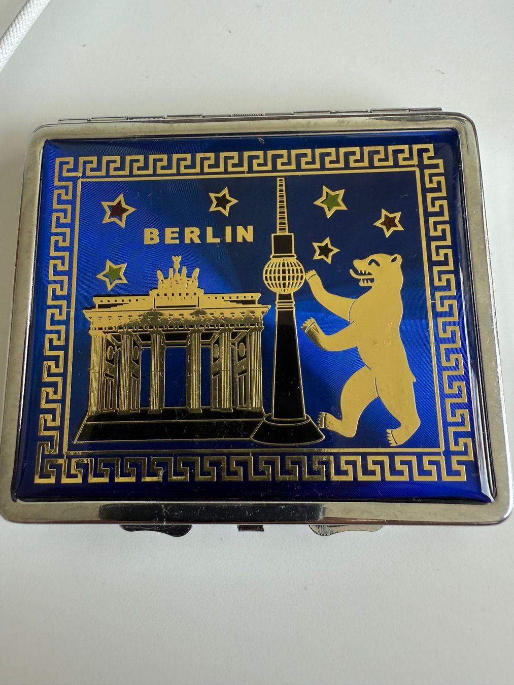 Altri Prodotti per fumatori: Neu Zigarettenetui Edelstahl 8.5 x 7.5 cm – Nuovo (secondo la descrizione) da Kirchdorf AG venduto da coco123