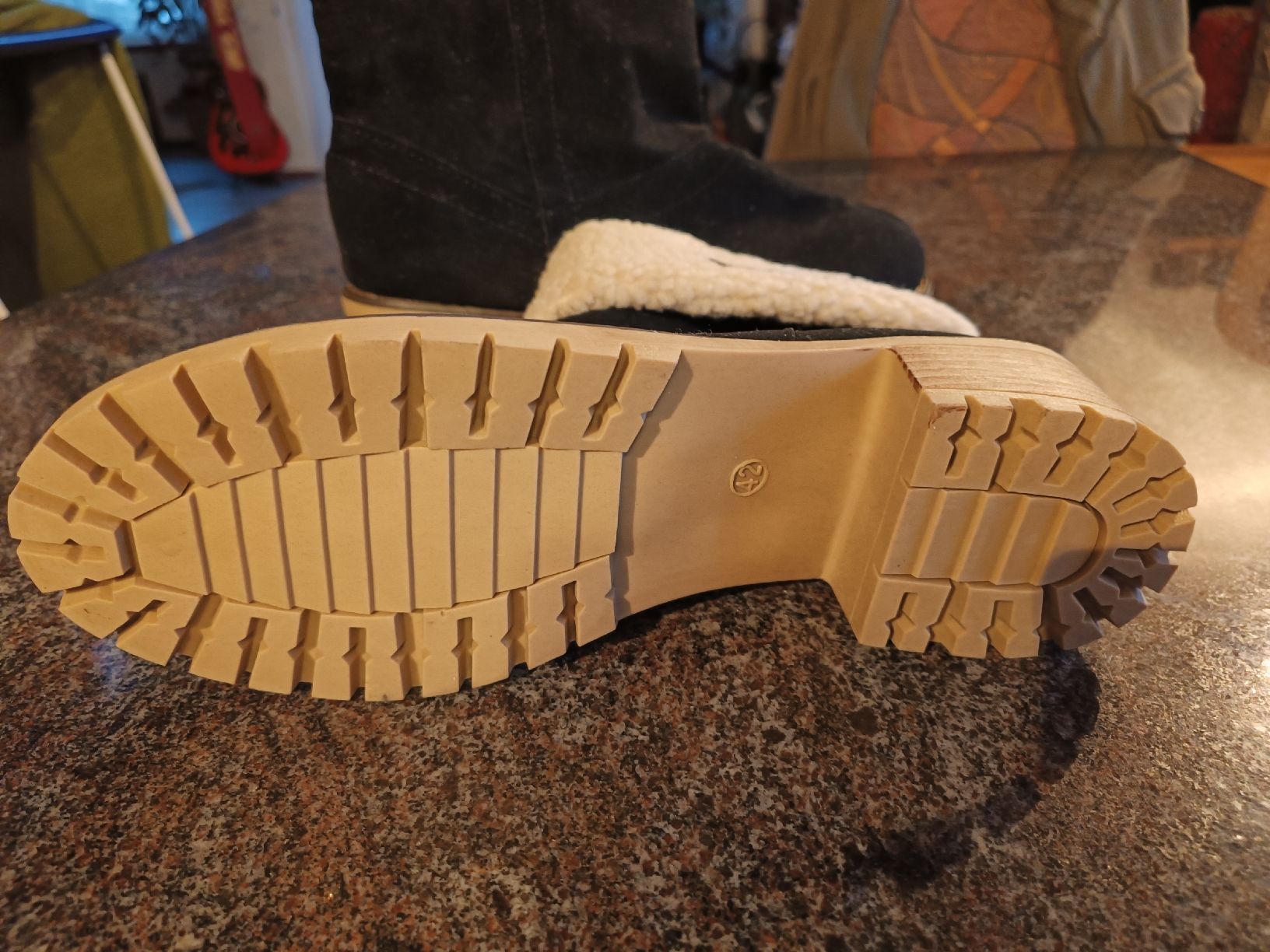 Scarpe da donna: Warme Winterstiefel 42 Neu – Nuovo (secondo la descrizione) da Bätterkinden venduto da Elefantenzoo 1