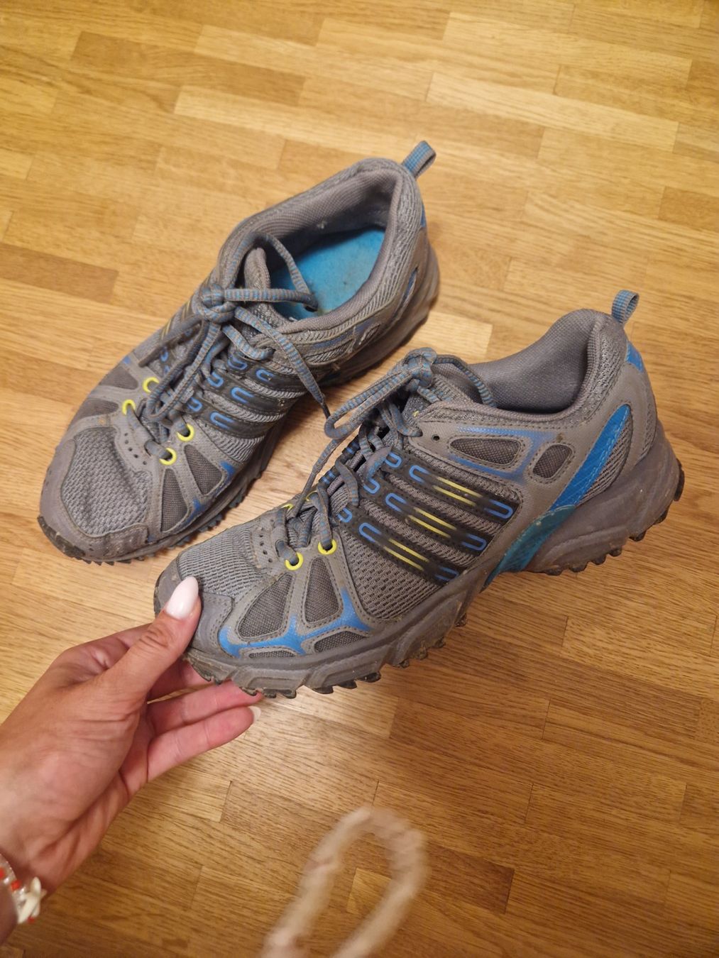 Scarpe da donna: Trek trail shoes Adidas – Usato da Renens VD venduto da elenamozart