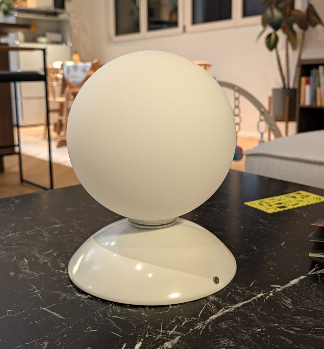 Lampadari & plafoniere: MADE.com Viero Ceiling Light, White, New in box – Nuovo (secondo la descrizione) da Thalwil venduto da nin_ng2b 3