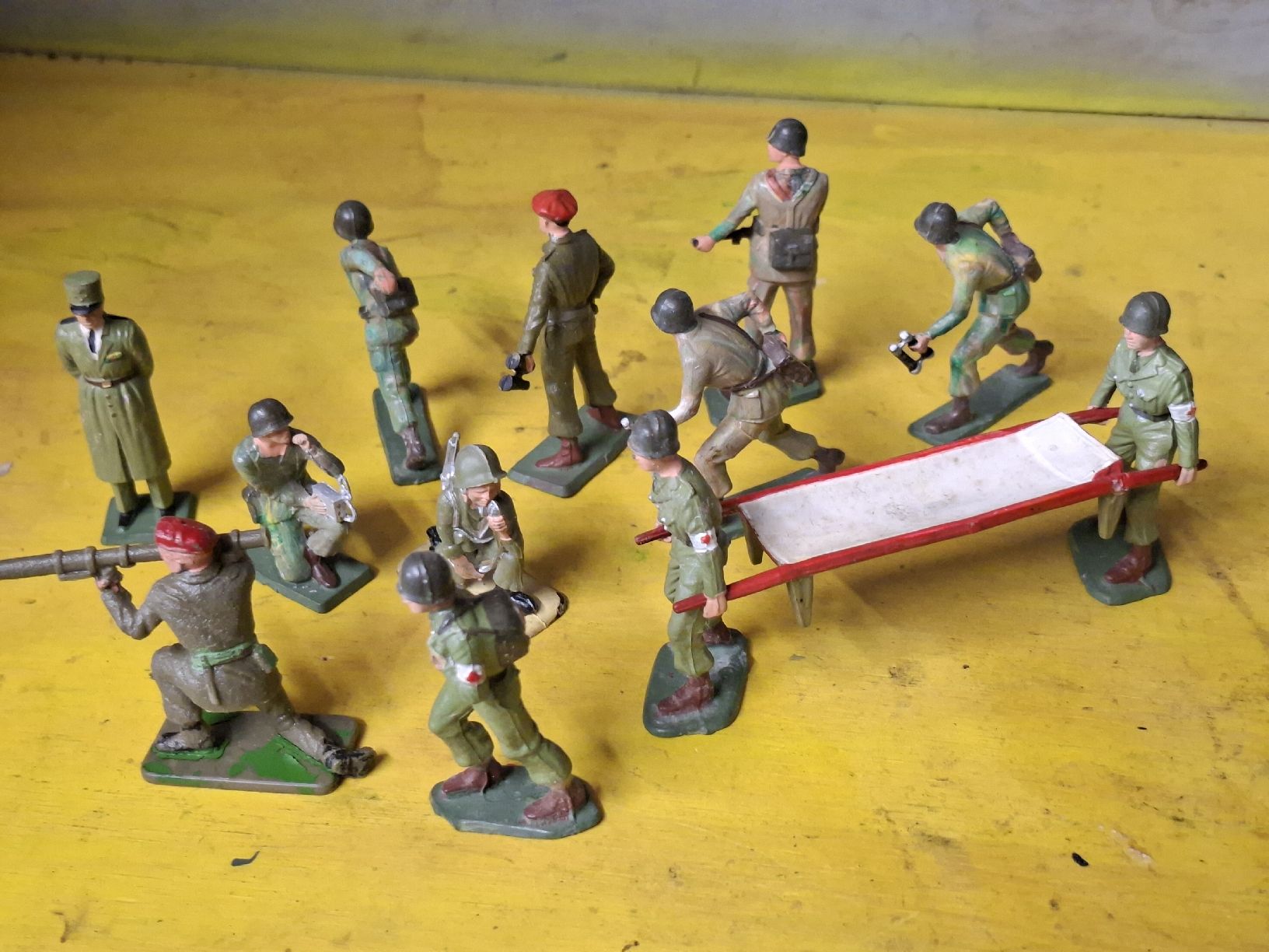 Giocattoli: 12 soldats français Starlux – Usato da Monthey venduto da Jmbois 1
