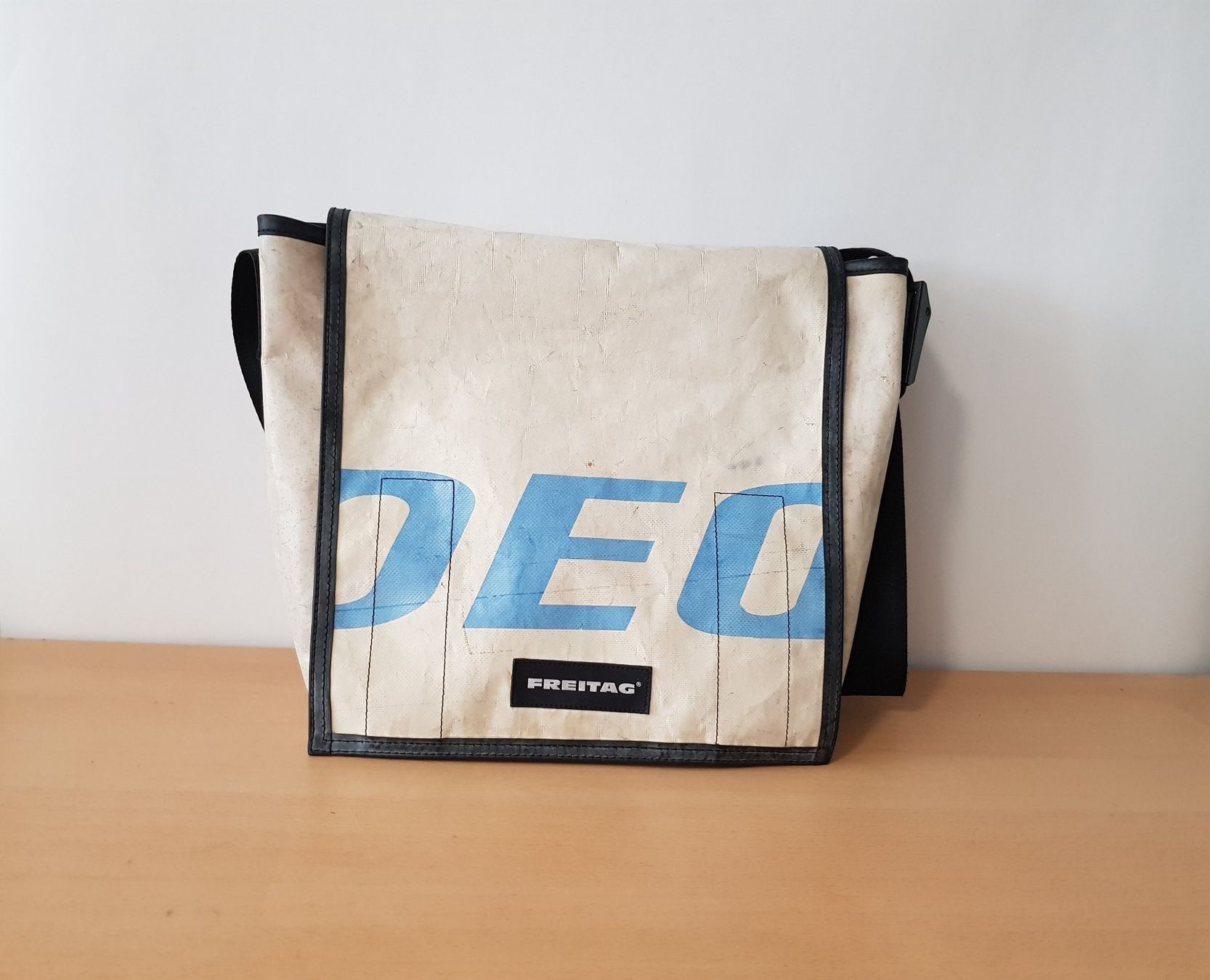 Freitag Borse: Grosse Freitag Tasche / Umhängetasche – Usato da Basel venduto da chien008