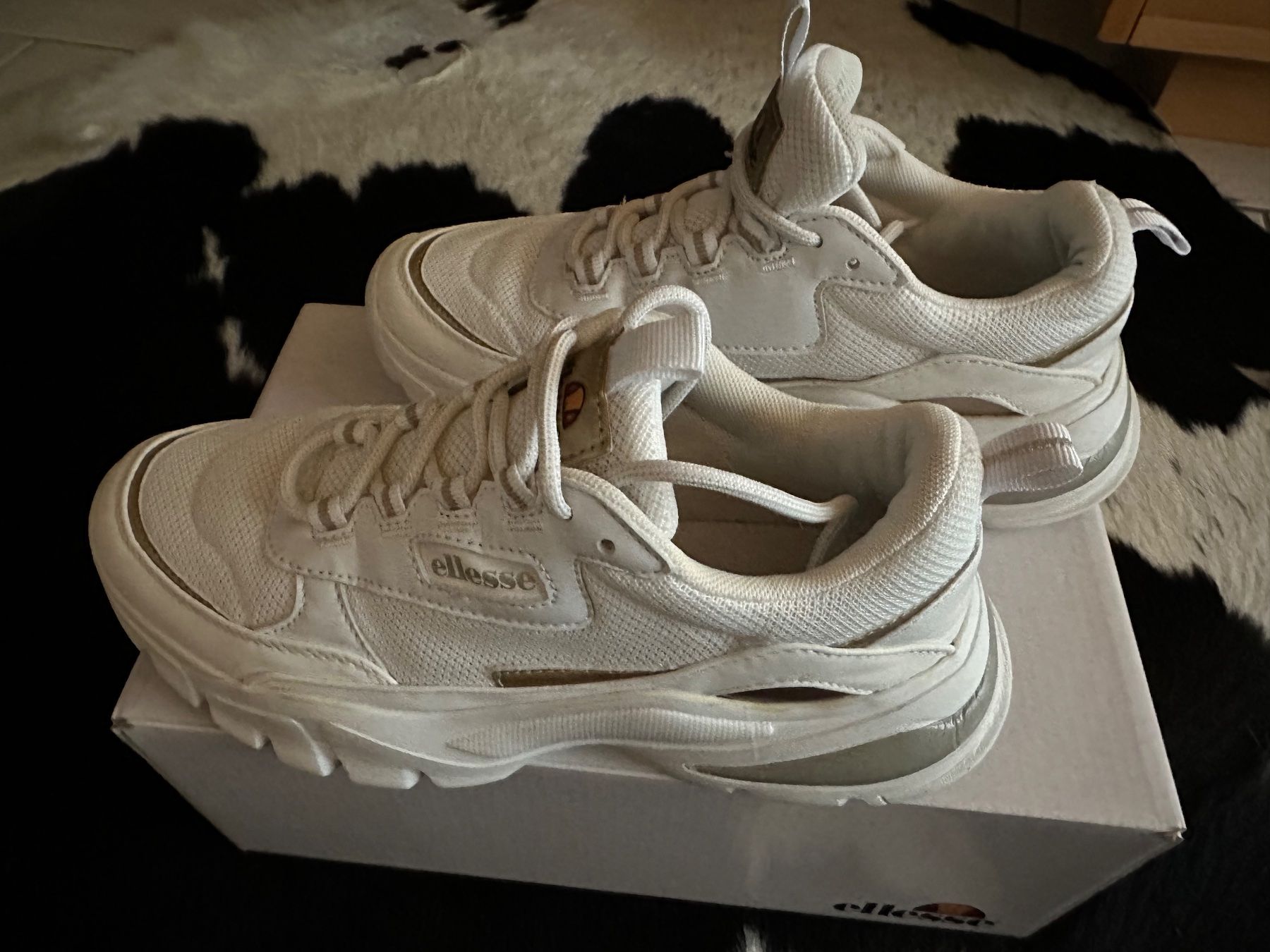 Ellesse Scarpe da donna: ellesse Turnschuhe – Usato da Oetwil am See venduto da bor_71fi 1