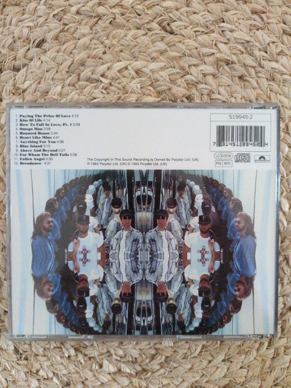 CDs: Bee Gees - Size Isn't Everything - CD - Top Zustand! – Gebraucht aus Aarau von Fio71 1