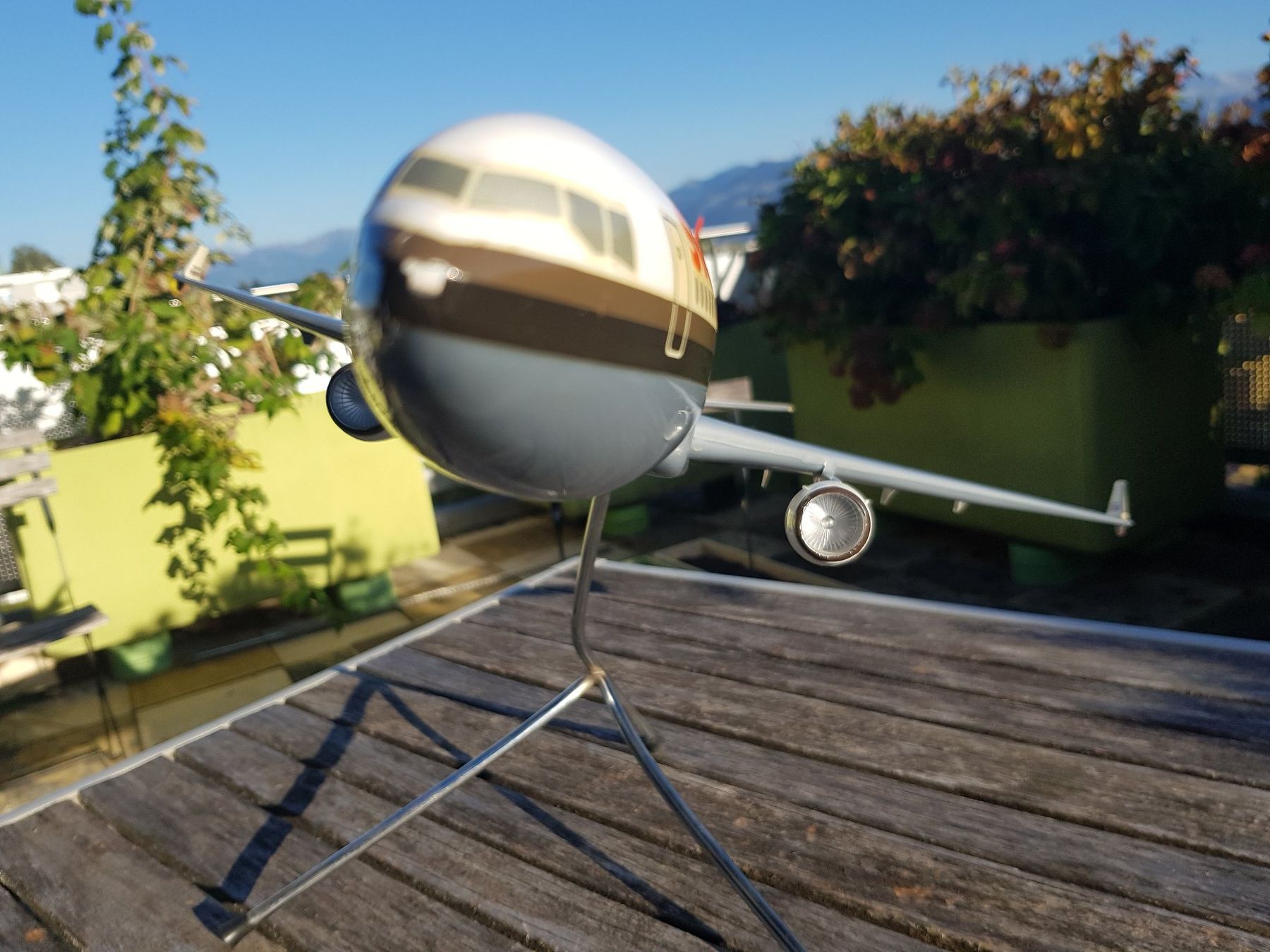 Swissair Kit di modellismo & Modellini statici: Modellflugzeug Swissair MD11 – Usato da Jona venduto da dampfnuggi 2