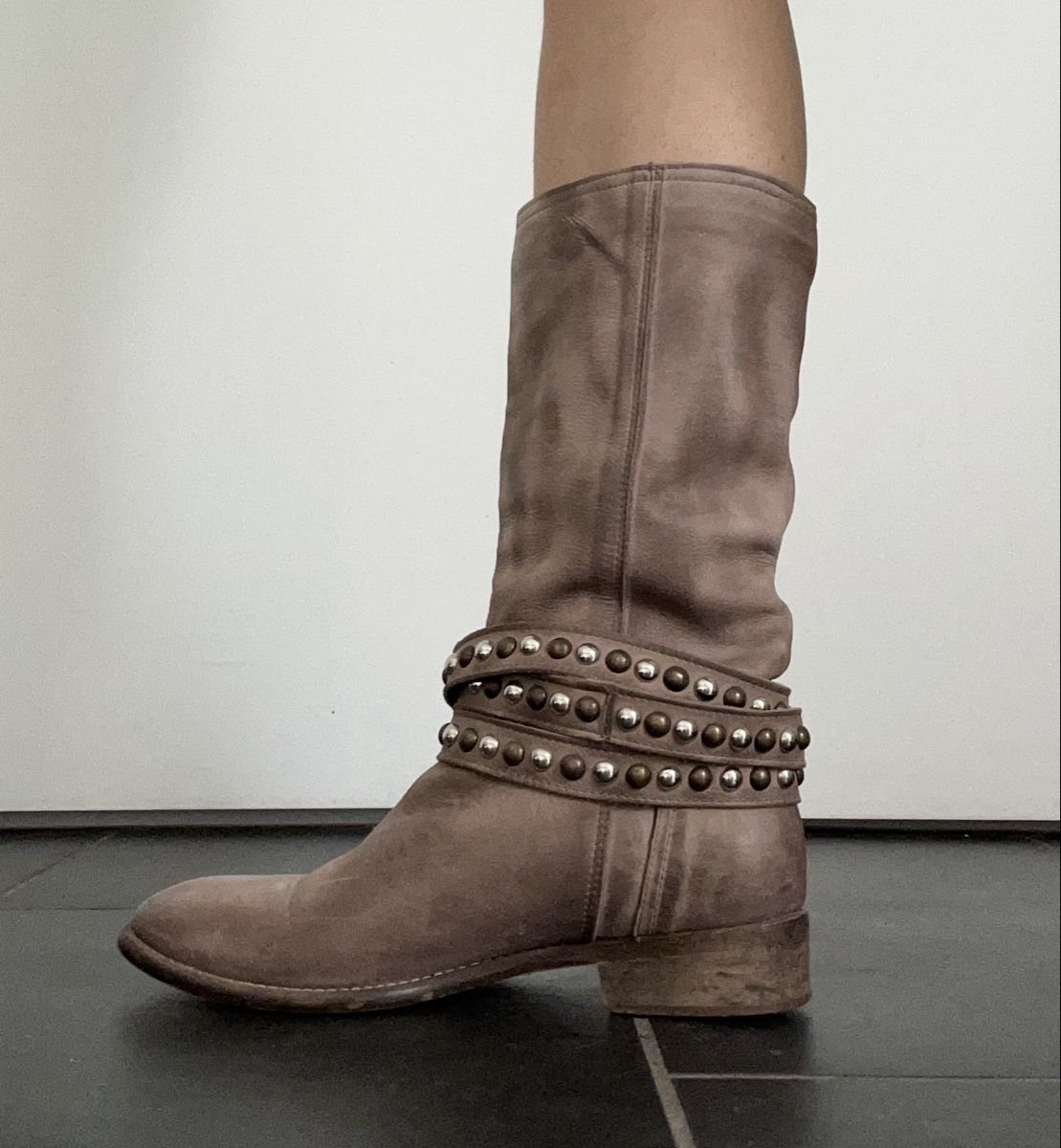 Damenschuhe: Stivali con borchie – Gebraucht aus Gordola von arizi_shop 1