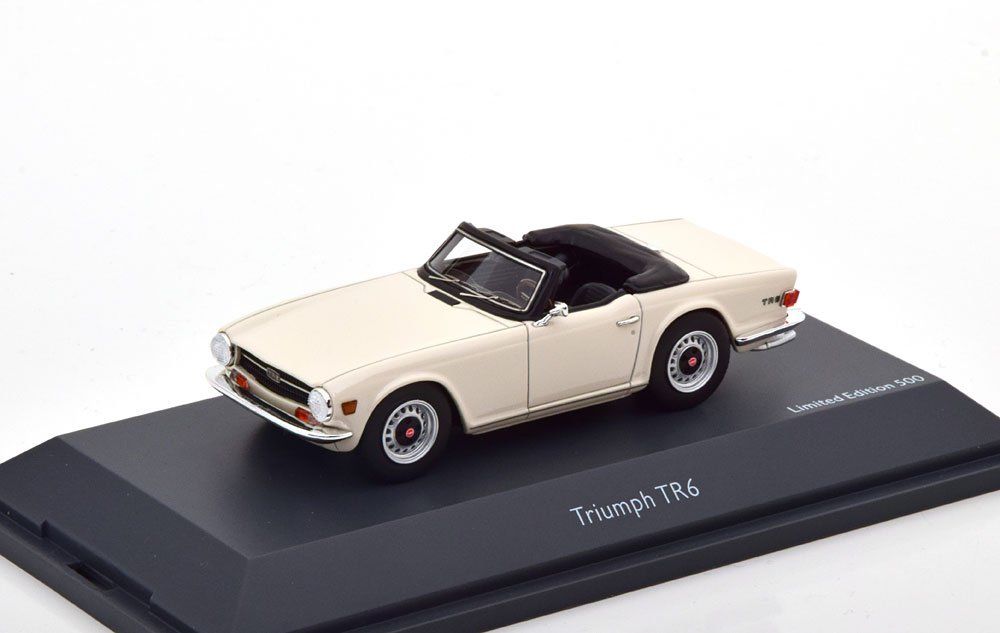 Triumph TR6 Roadster 1968-1976 weiss / schwarz      1:43 1