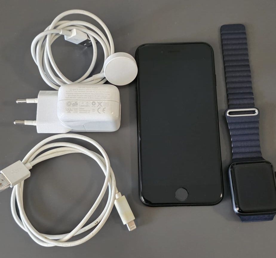 Apple Telefoni cellulari / Smartphones: Apple iPhone SE + Apple Watch Series 2 - Bundle – Usato da Studen BE venduto da tha_dhp8 7
