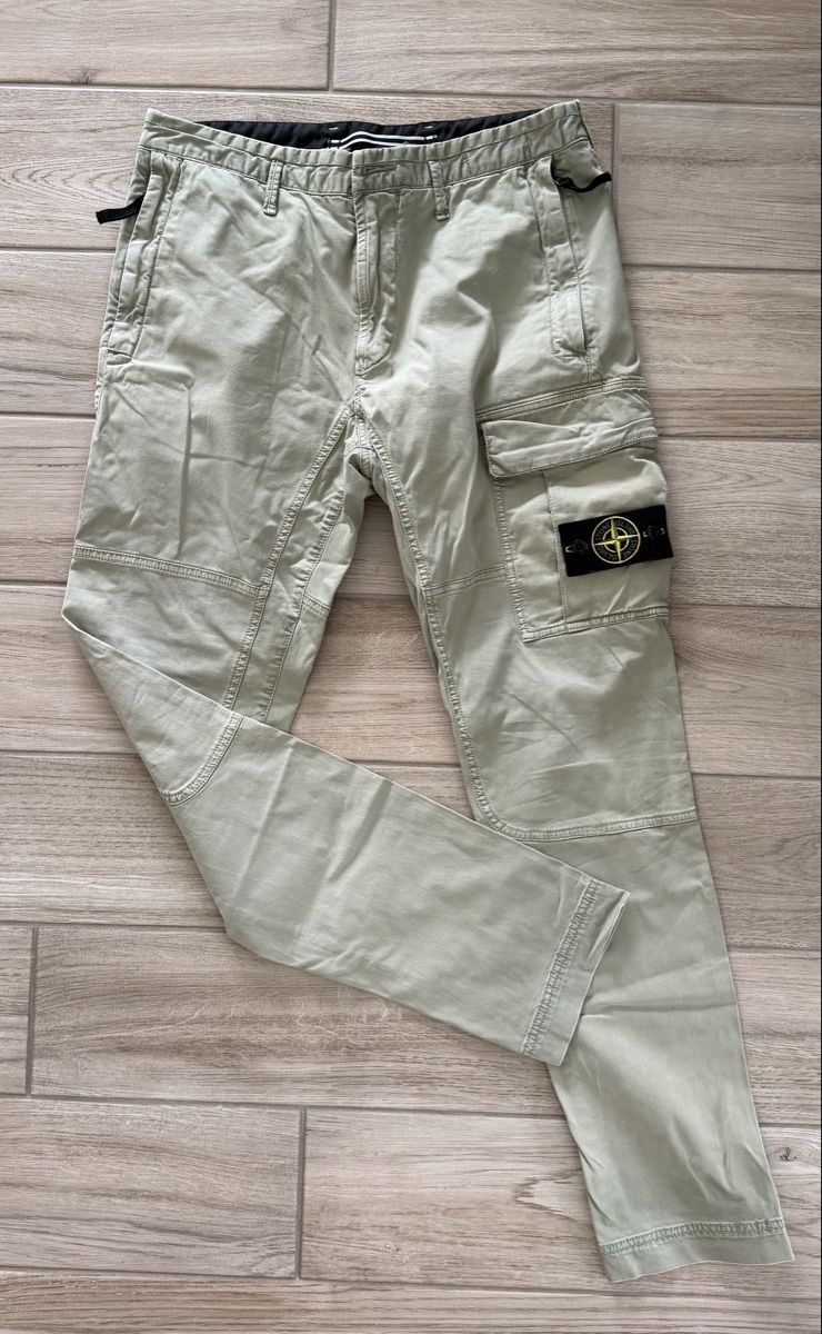 Stone Island Hosen: Stone Island cargo pants  – Gebraucht aus Sugiez von Jerem2894