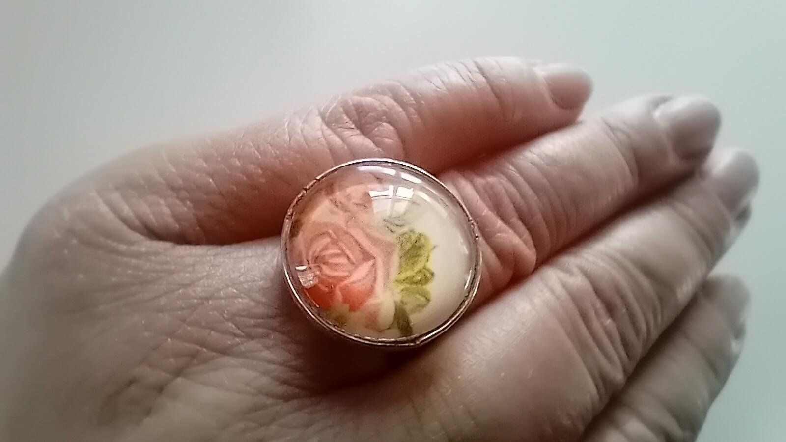 Anelli: Vintage Ring Modeschmuck Rose – Usato da Salez venduto da Robe12 4