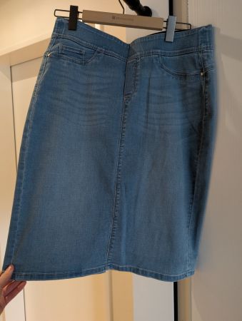 Bonita Jeans Rock Gr 42/ neuwertig