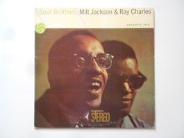 MILT JACKSON & RAY CHARLES  -  SOUL BROTHERS