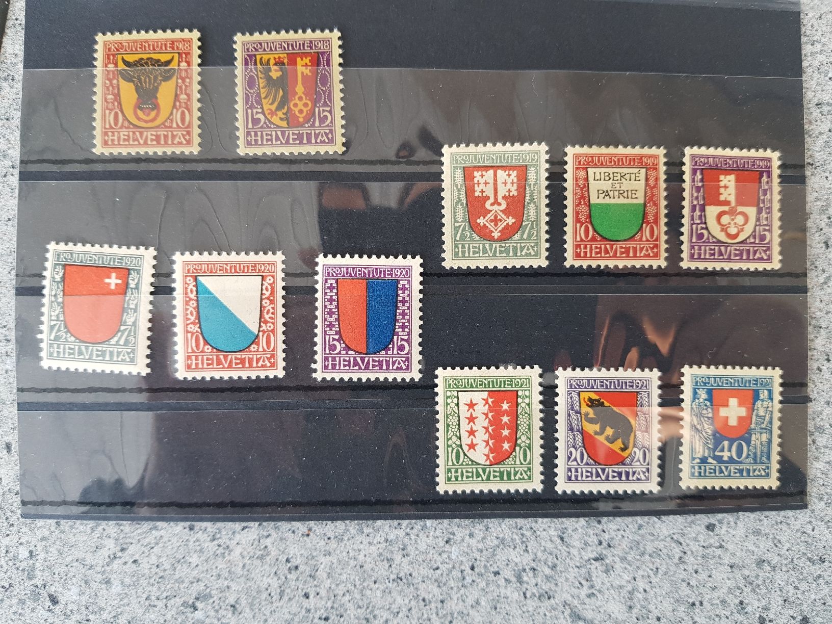 Tutti i francobolli: Pro Juventute Briefmarken postfrisch Kantonswappen – Usato da Jona venduto da Glareola