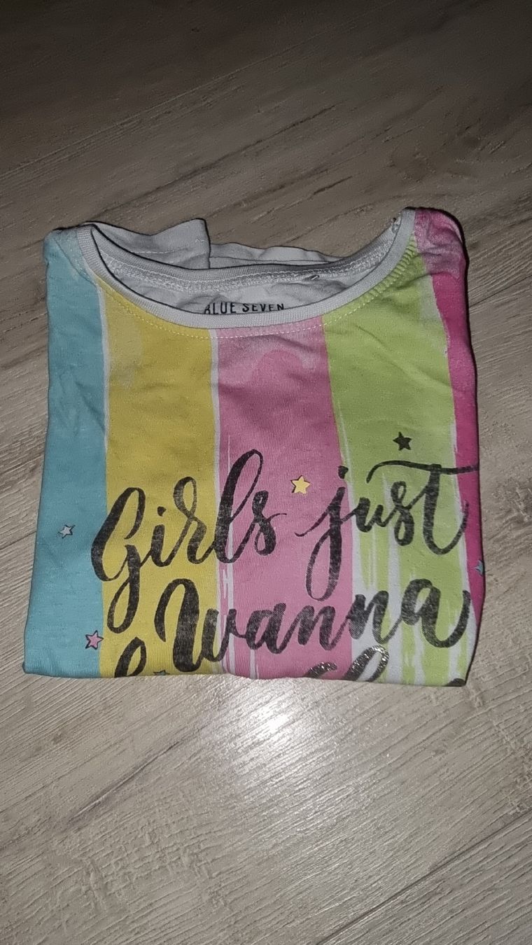 Blouses, T-shirts & Tops: BLUE SEVEN Mädchen Shirt Gr. 116 süss bunt – D'occasion à Wigoltingen par Zuckerfee84