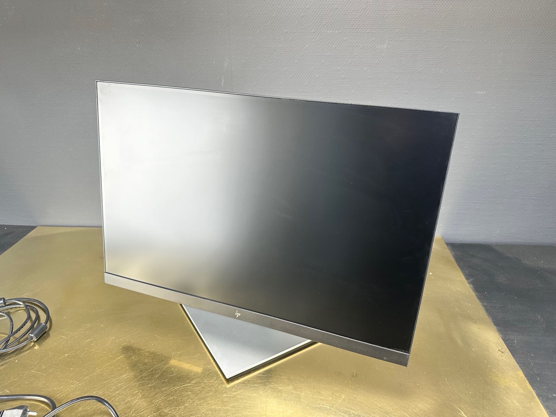 Hewlett Packard Monitor: Bildschirm, HP E24i G4, Gebraucht #1 – Usato da Laufenburg venduto da Sirluger