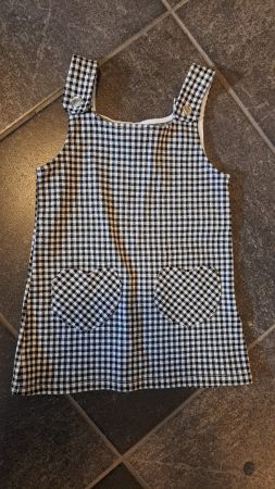 Festliches Kinderkleid, Gr. 92, Schwarz-Weiss Kariert