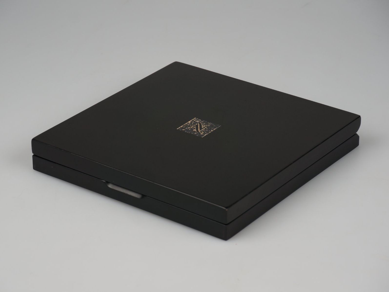 Contenitori & Simili: Nespresso-Degustationsbox – Usato da Rüti ZH venduto da Restwert_Rueti_ZH