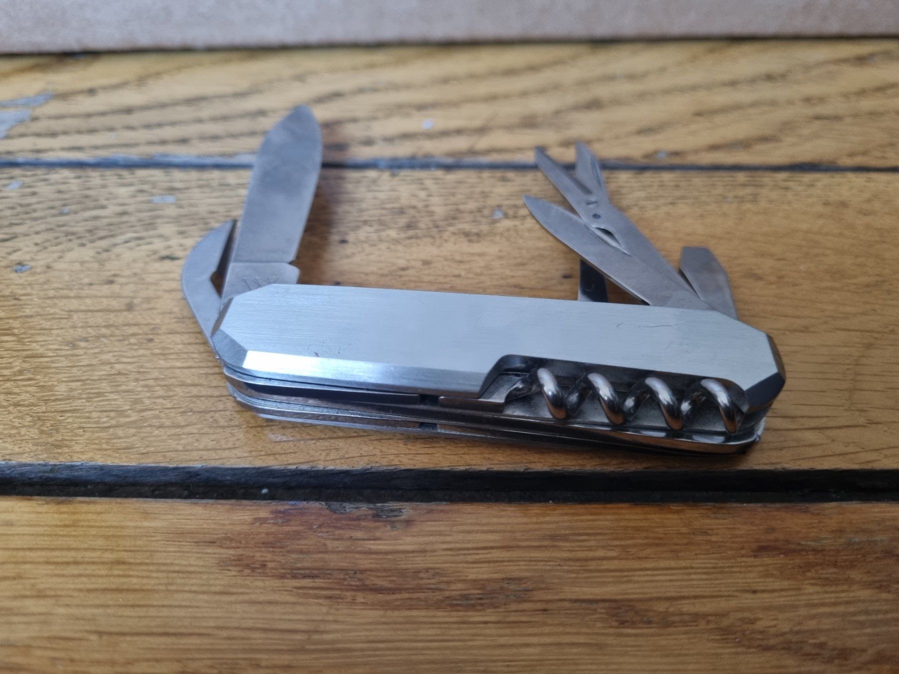 Wenger Coltelli tascabile: Wenger Taschenmesser – Usato da Schaffhausen venduto da Leveron13 2