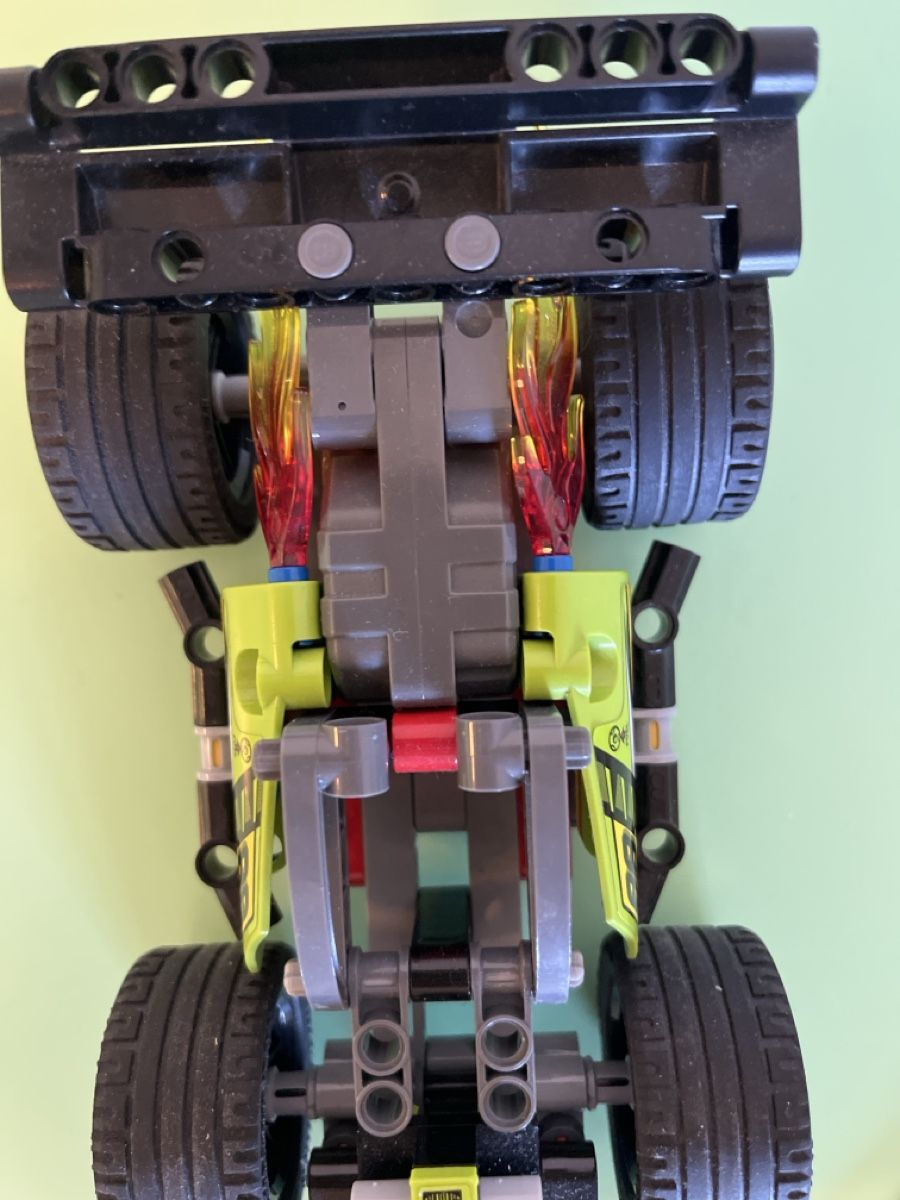 Lego Kit di costruzioni: Lego Technic 42072 voiture de course – Usato da Alle venduto da satellite-1608 8