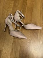 Hellrosa Pumps mit Schmucksteinen (Grösse 37)