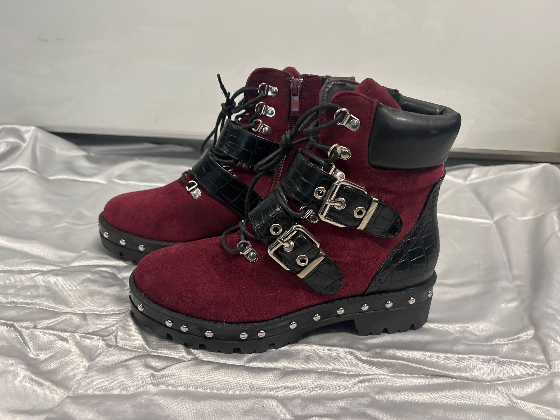 Scarpe da donna: Stiefeletten weinrot Gr 36 Neu – Nuovo e nell'imballaggio originale da Regensdorf venduto da Spyke55