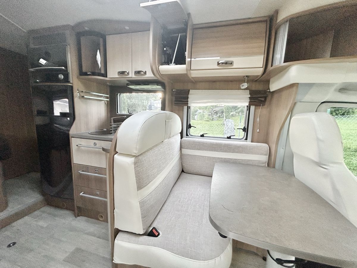 Fiat Veicoli da campeggio: Fiat Ducato P690 LC – Usato da Echandens venduto da Mouette1 2
