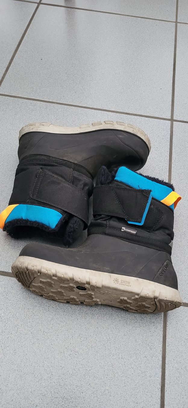 Decathlon Scarpe da uomo: Schneeschuhe Quechua 34 – Usato da Oberwil BL venduto da Manue1974