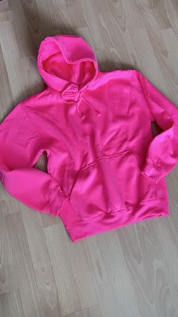 Neon Pinker Hoodie  – auffällig und bequem!