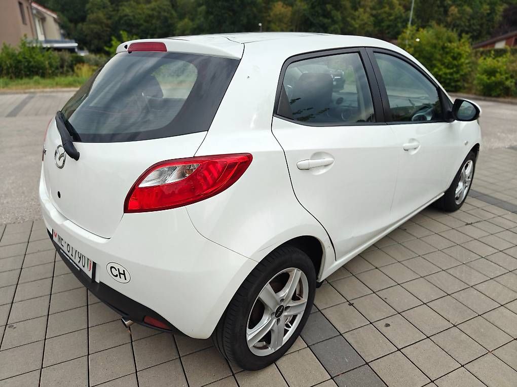 Mazda Automobili: Mazda 2 1.3 HP – Usato da Marin-Epagnier venduto da Jac00b 2