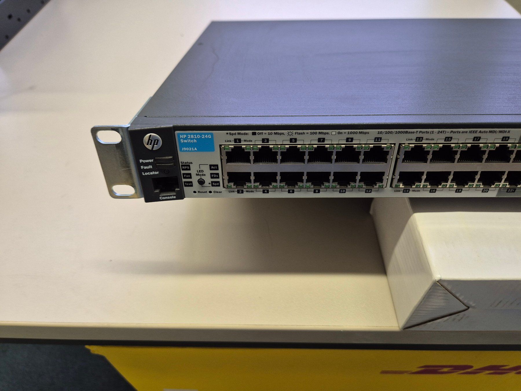 Hewlett Packard Hub & Switch: HP2810-24G Switch (J9021A) – Usato da Eichberg venduto da Odines