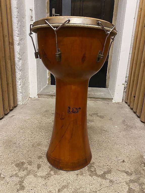 Strumenti musicali: Djembe Berchtold  – Usato da Zürich venduto da TruudiT