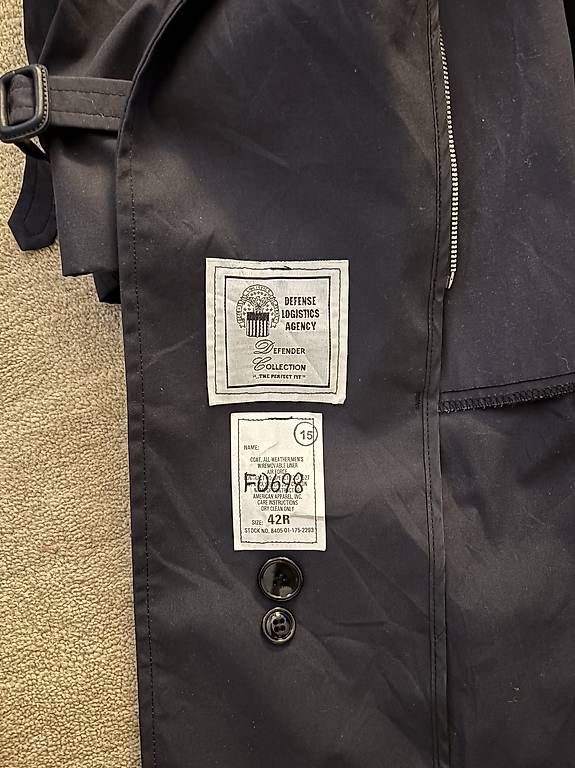 Mäntel: Navy blue military trench coat – Gebraucht aus Lausanne von FMDW 2