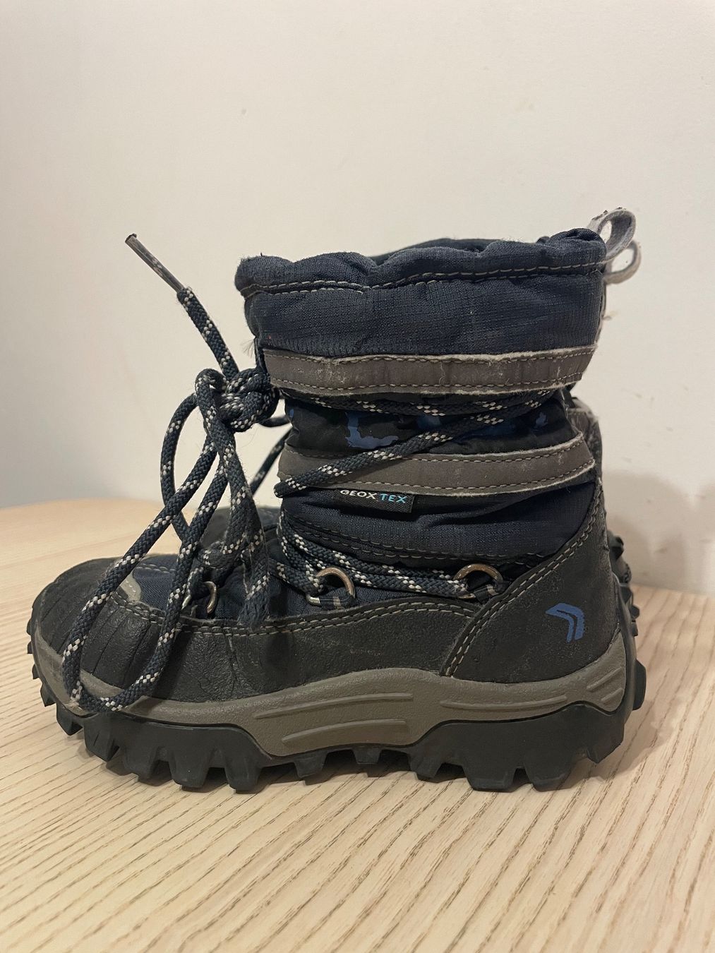 Geox Scarpe per ragazzi: GEOX Kinderschuhe – Usato da Wiesendangen venduto da Blupics 5
