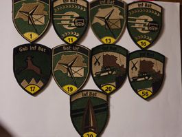 9 Infanterie Abzeichen Divers Badges Gelb neu Klett Original