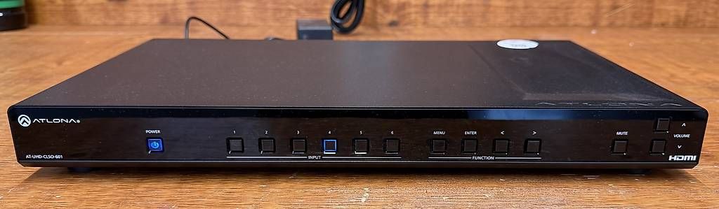 Convertitori: Atlona AT-UHD-CLSO-601 Multi Format Video Switcher – Usato da Rüti ZH venduto da Philippek