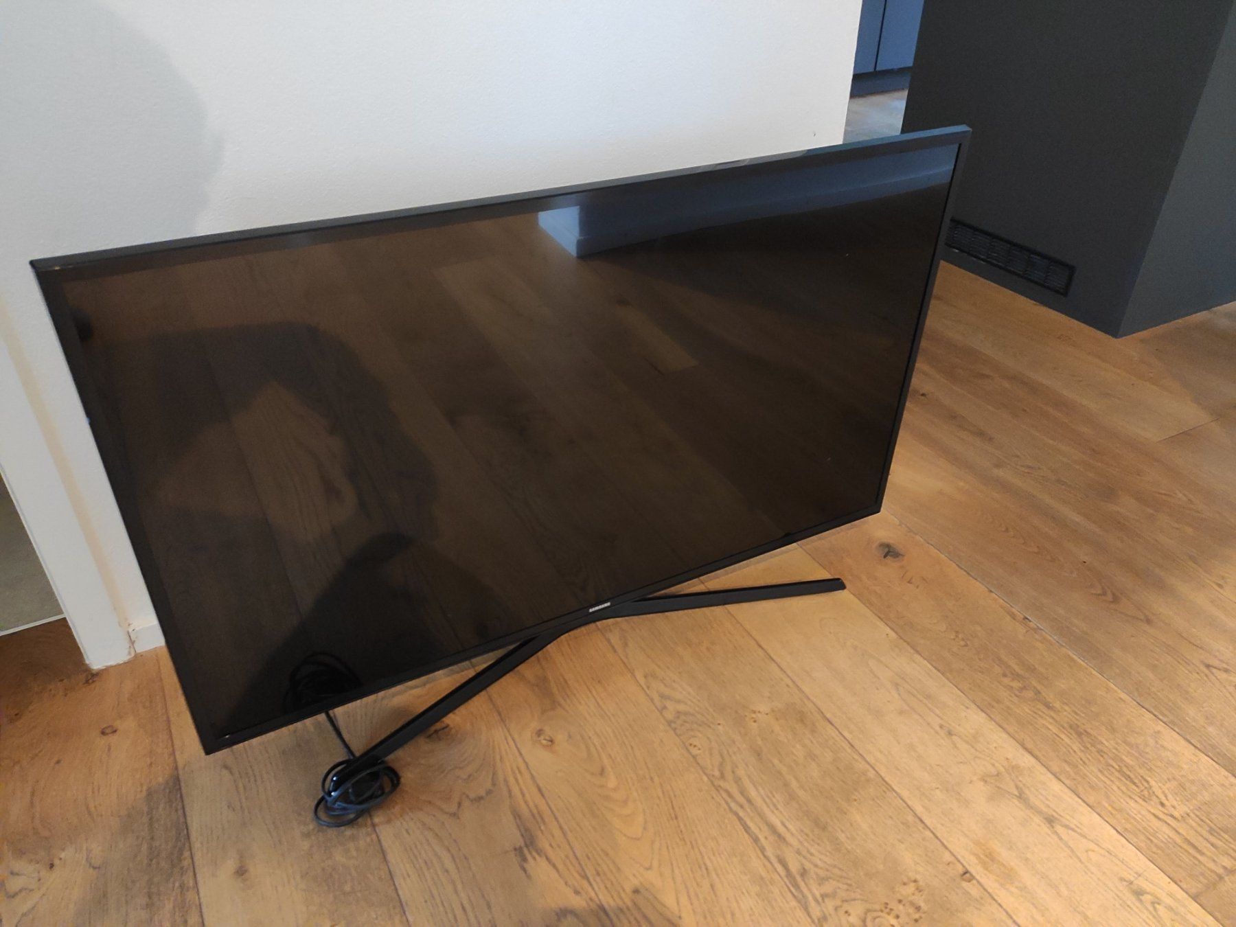 Samsung Televisori: Samsung Ue43ku6070u – Difettoso da Kilchberg ZH venduto da dion06