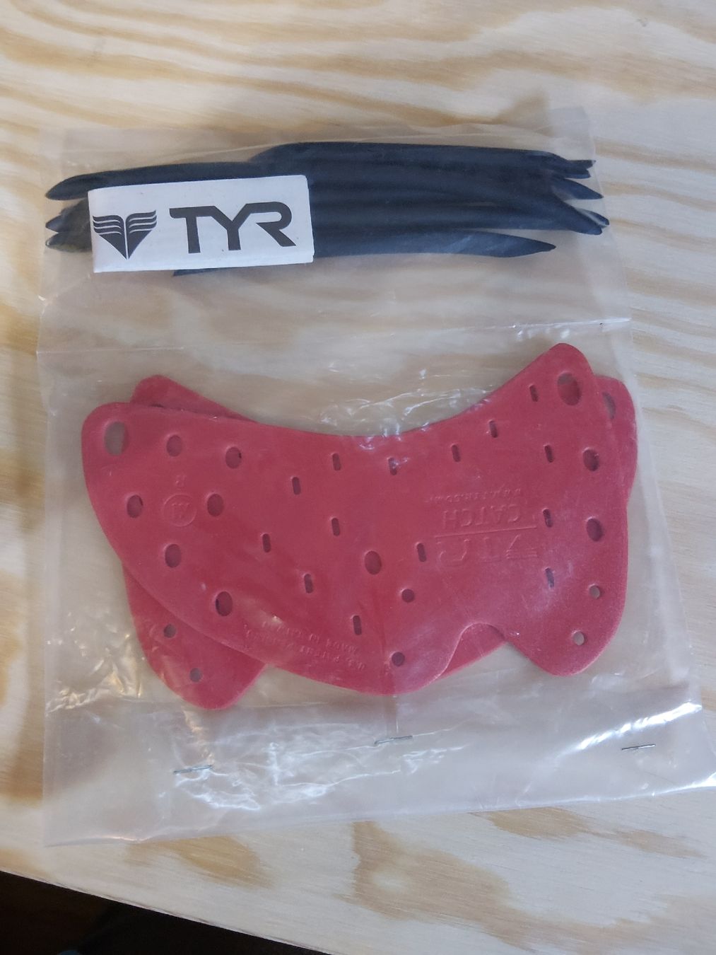 Pinne, Maschere & Boccagli: Tyr Catch Paddles M – Nuovo e nell'imballaggio originale da Grolley venduto da Montana78 1