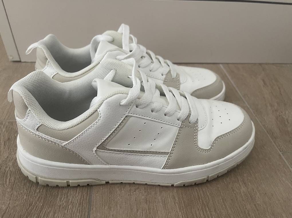 Damenschuhe: Damen Sneaker weiss/beige Gr. 38 Turnschuh – Gebraucht aus Reinach BL von present4you 3