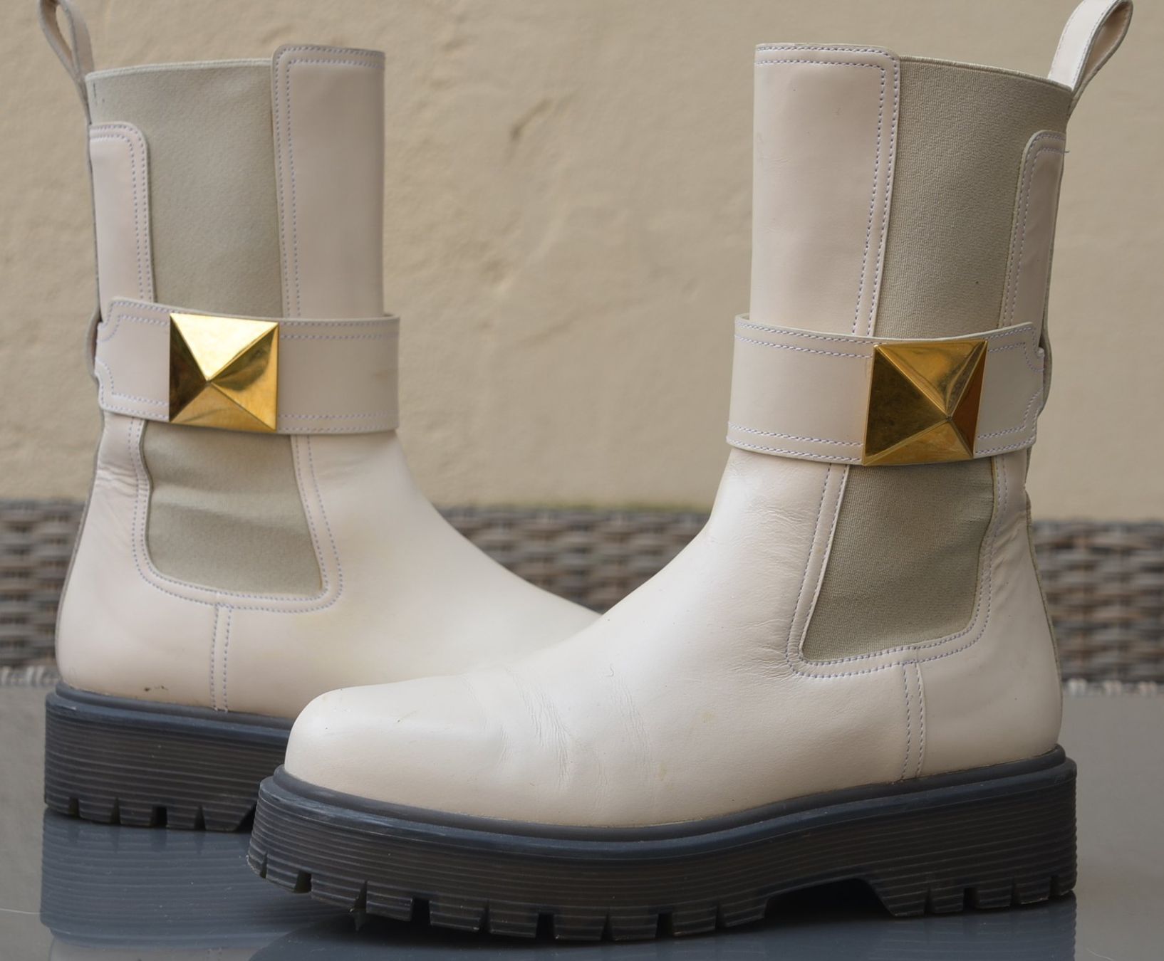 Chanel Damenschuhe: Valentino Boots / Bottes  .38 – Gebraucht aus Collonges von Auganien 2