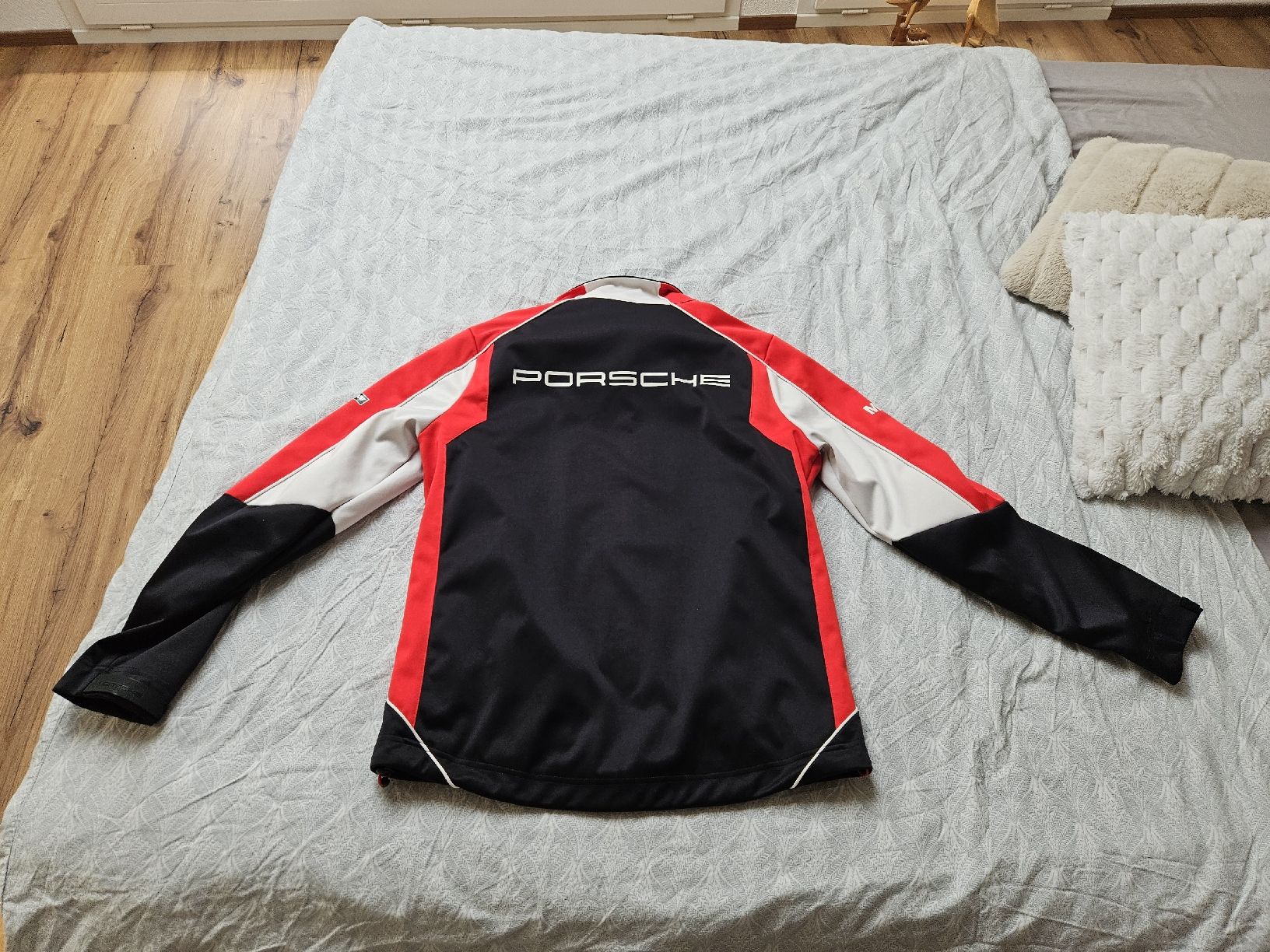 Porsche Giacche: veste porsche – Usato da Courroux venduto da monnin 1