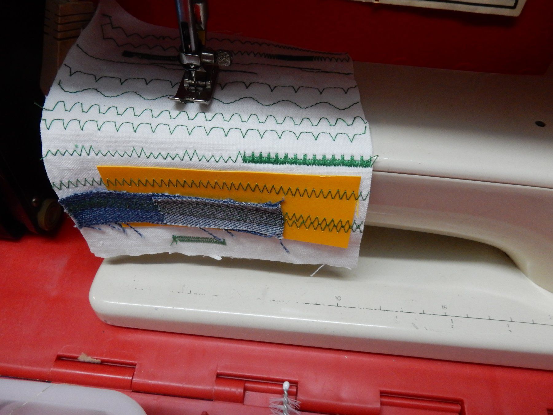 Bernina Macchine da cucire: Bernina 831    24055 – Usato da Watt venduto da Mariposa49 6