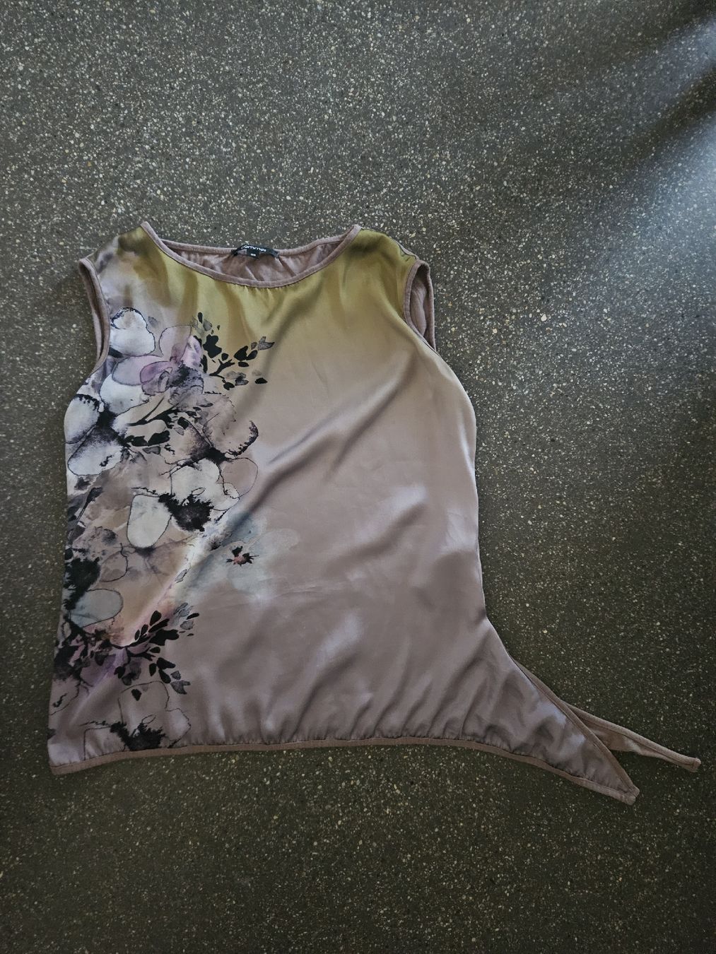 Comma Chemisiers: Comma, kurzarm Bluse Grösse 38 floral  – Neuf (Voir description) à Anwil par tamoos 4