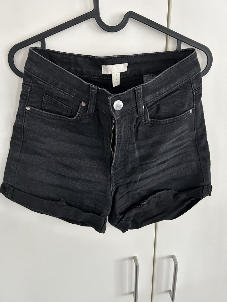 Jeans: Jeansshorts – Usato da Merenschwand venduto da ___niggi___