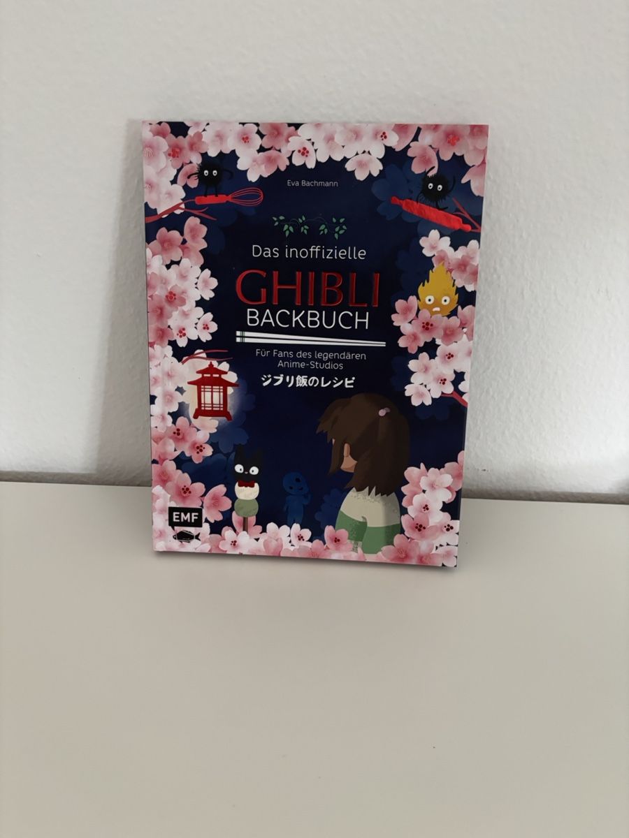 Libri: NEU Das inoffizielle Ghibli Backbuch – Nuovo e nell'imballaggio originale da Bettlach venduto da Yue___