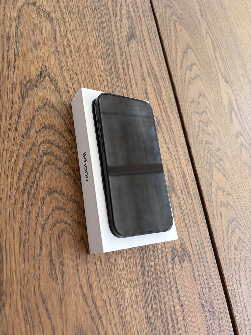 Apple Portables: iPhone 15 128GB in super Zustand – D'occasion à Sarmenstorf par paddbr