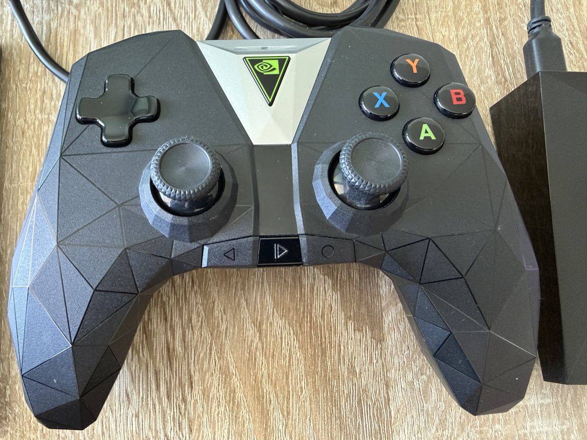 Nvidia Multimediaplayer & Streamer: NVIDIA Shield TV Pro 4K Android TV inkl. Controller – Gebraucht aus Winterthur von try_b4_u_buy_8400 3