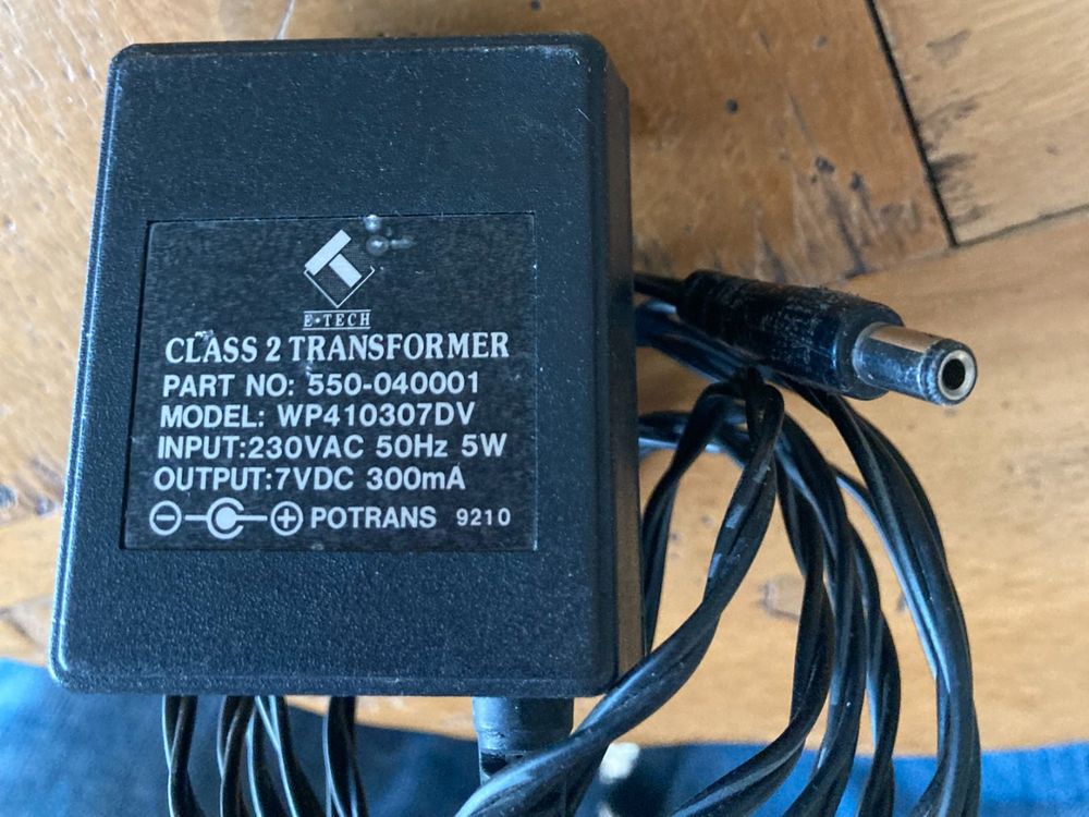 E-Tech Transformator 7VDC 300mA, Top Zustand, wie neu! (Gebraucht) in ...