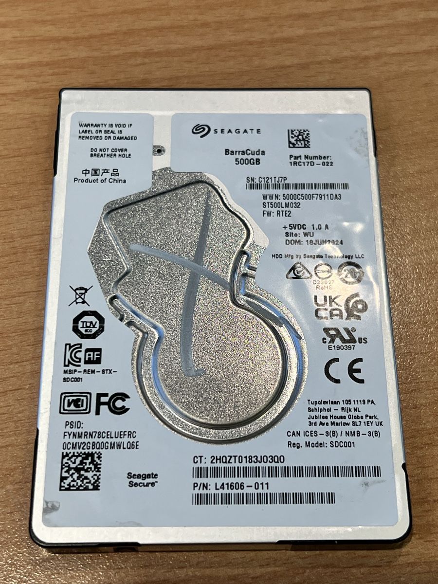 Harddisks: Defekte Festplatten, Restposten – Defekt aus Gossau SG von WE-SHOP 4